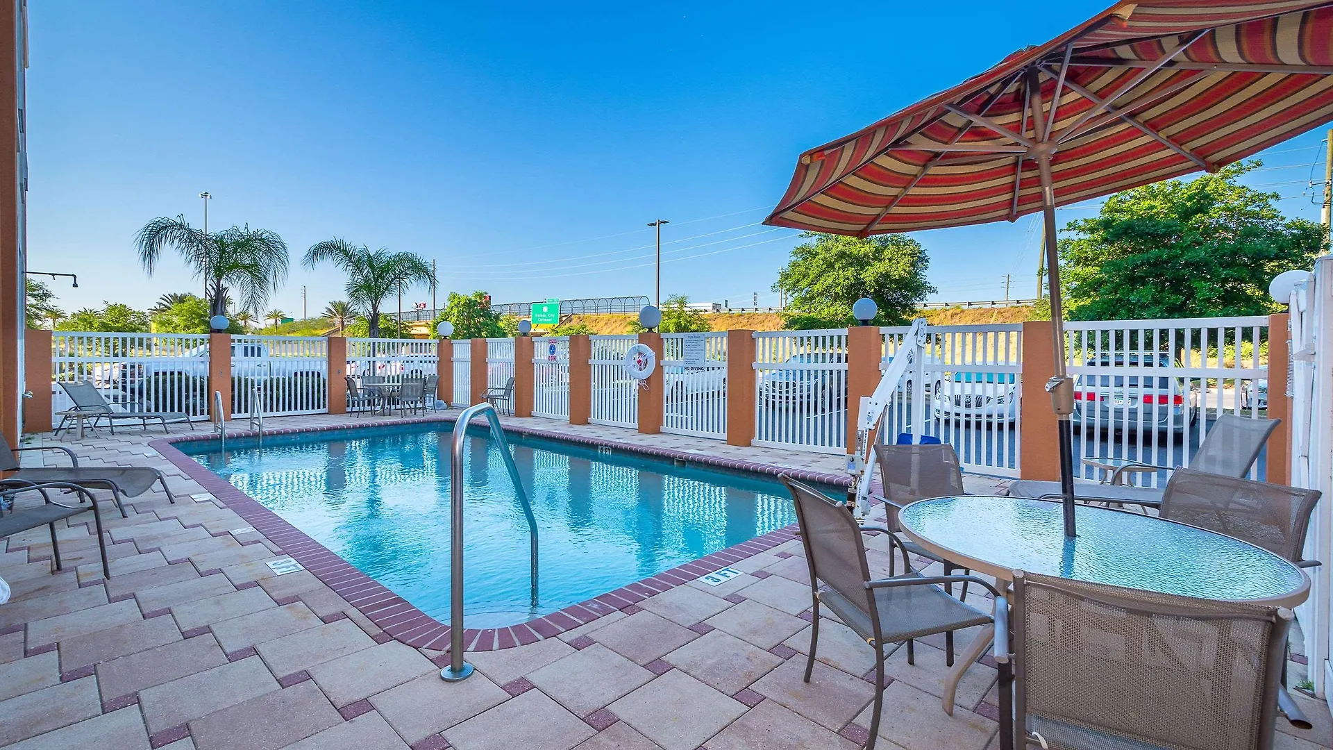 *** Hotel Comfort Inn & Suites Maingate South Davenport United States