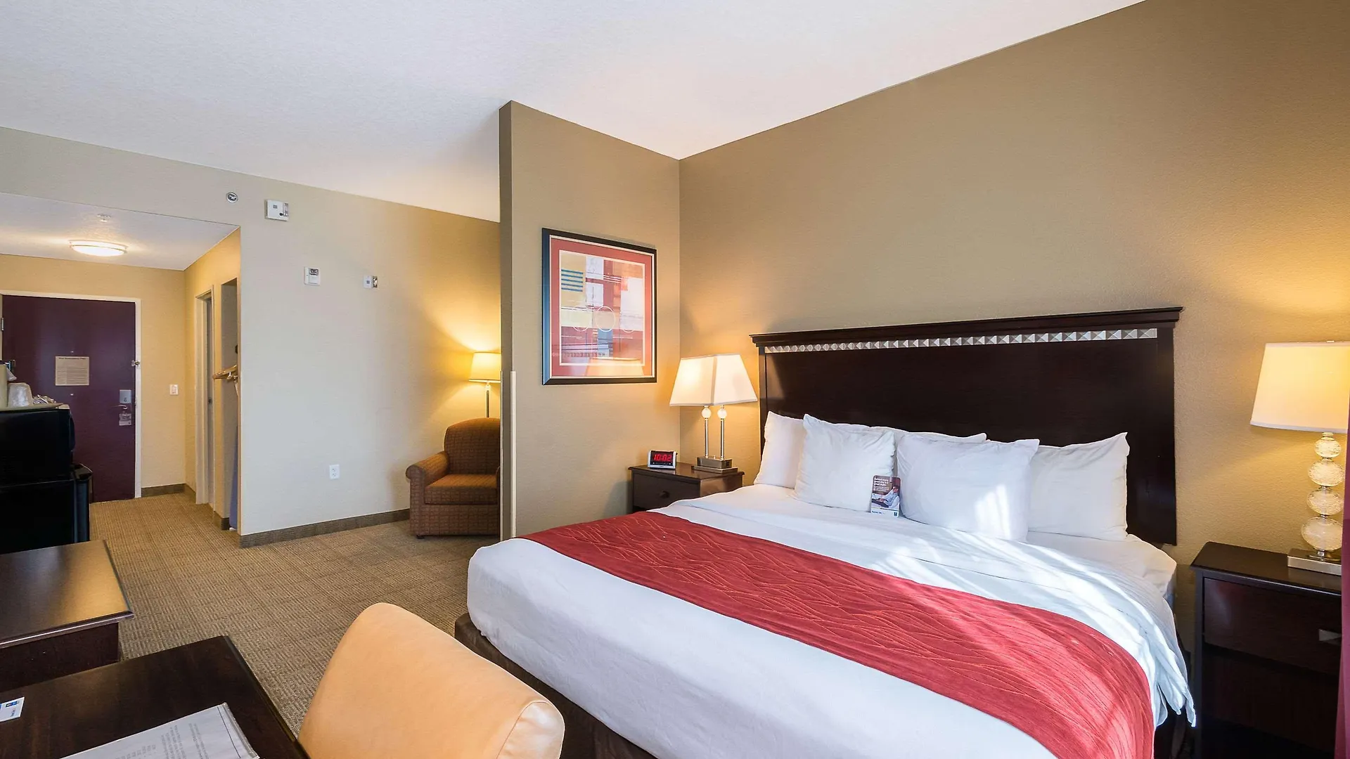 Comfort Inn & Suites Maingate South Davenport